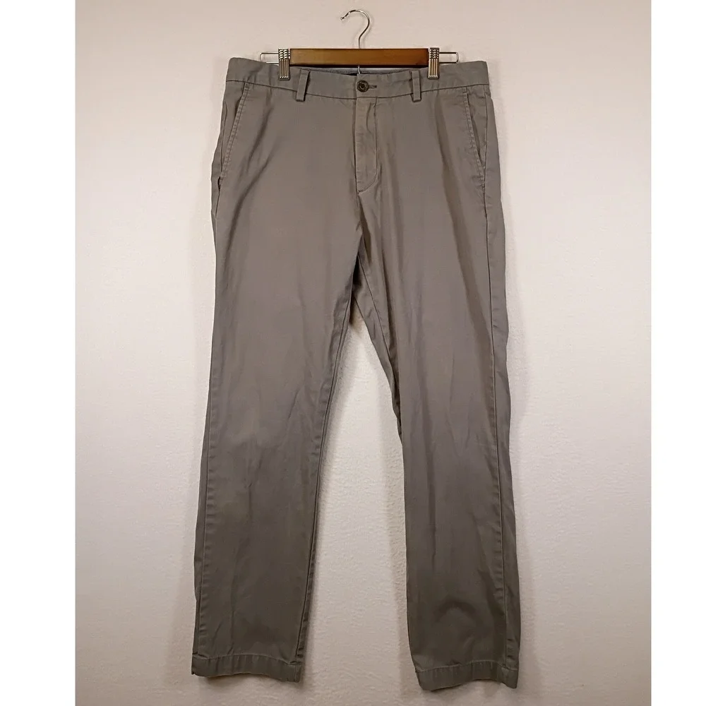 Business Casual Banana Republic Mens 35x32 Gray Aiden Slim Fit Chino Pants